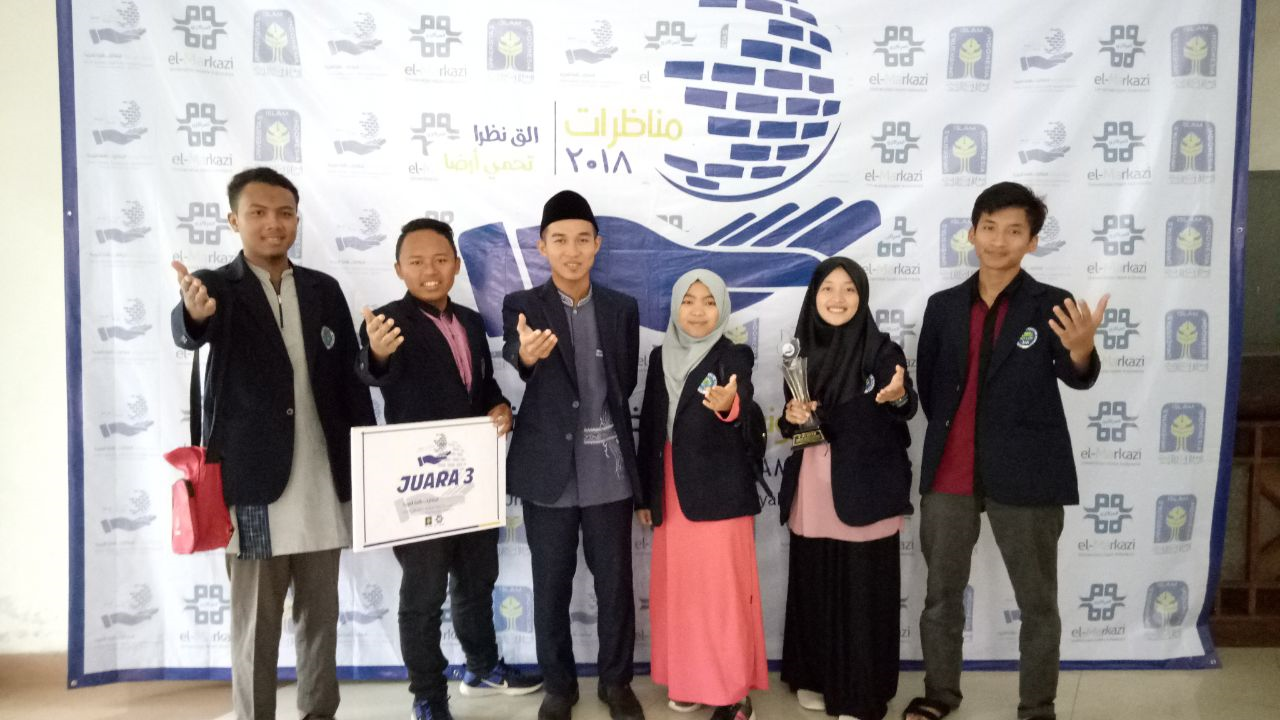 Mahasiswa Sastra Arab UM JUARA di UNISI Arabic Debating Championship (UADC) 2018 UII Yogyakarta
