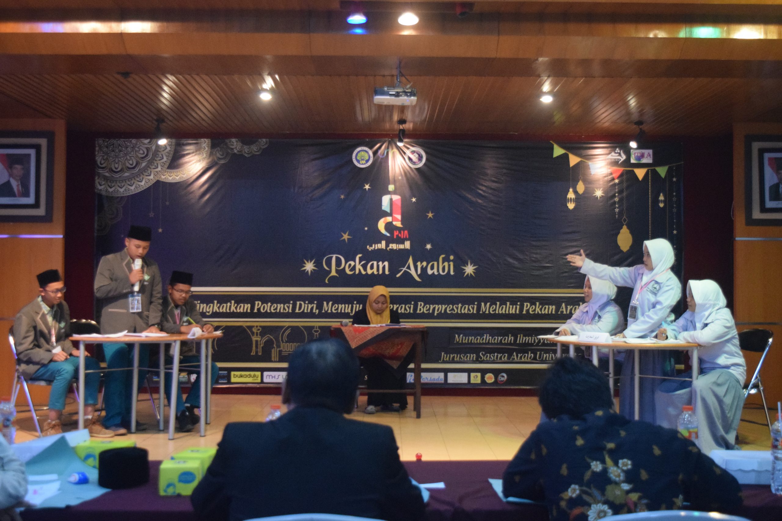 Pekan Arabi Day 2: Peserta Pekan Arabi “Unjuk Bakat” Menggunakan Bahasa Arab Dalam Lomba Berpidato dan Debat