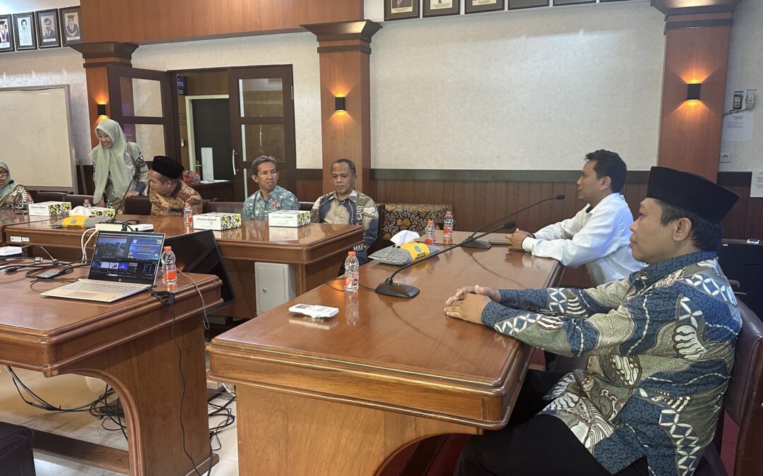 Prof. Dr. H. Faisal Mubarak Seff, Lc, MA Sampaikan Materi tentang Artificial Intelligence dalam Pembelajaran Bahasa Arab