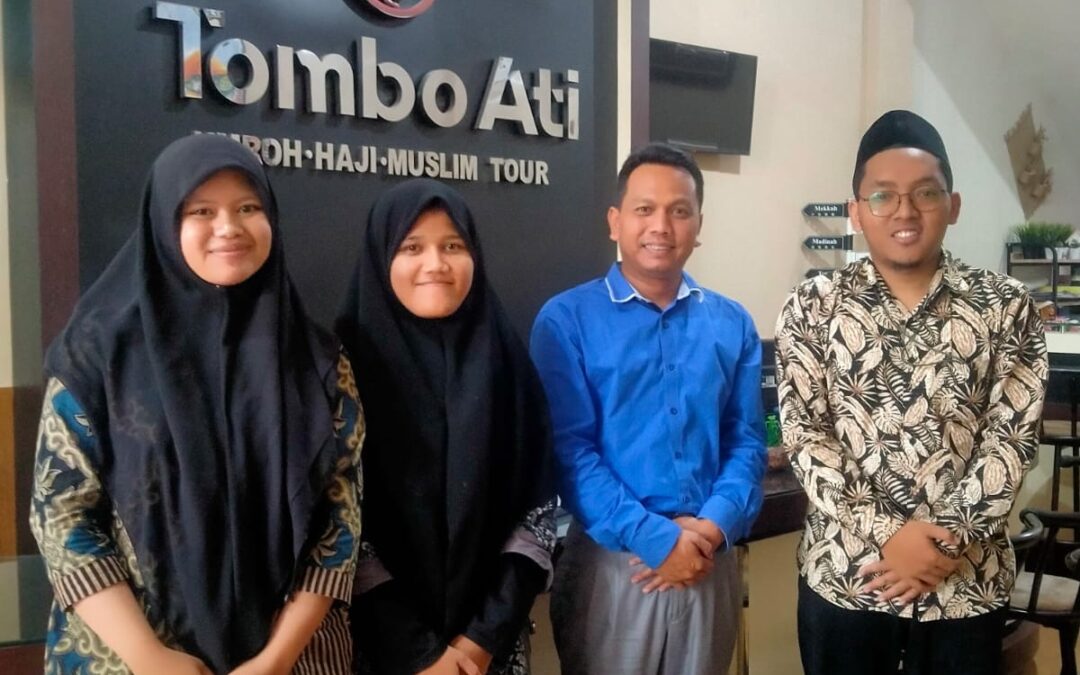 UM Arabic Department Students Undertake Industry Internship at Tombo Ati Tour, Malang