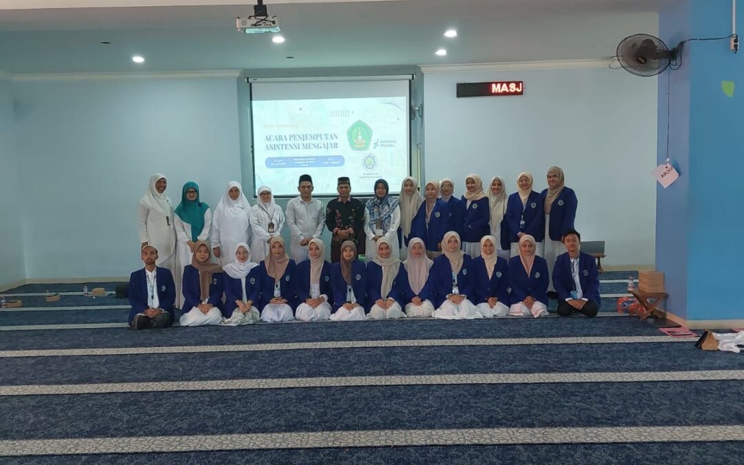 Warm Welcome for Teaching Assistants: Arabic Language Department Lecturers Join Student Teacher Inauguration at MTsN 1 Malang