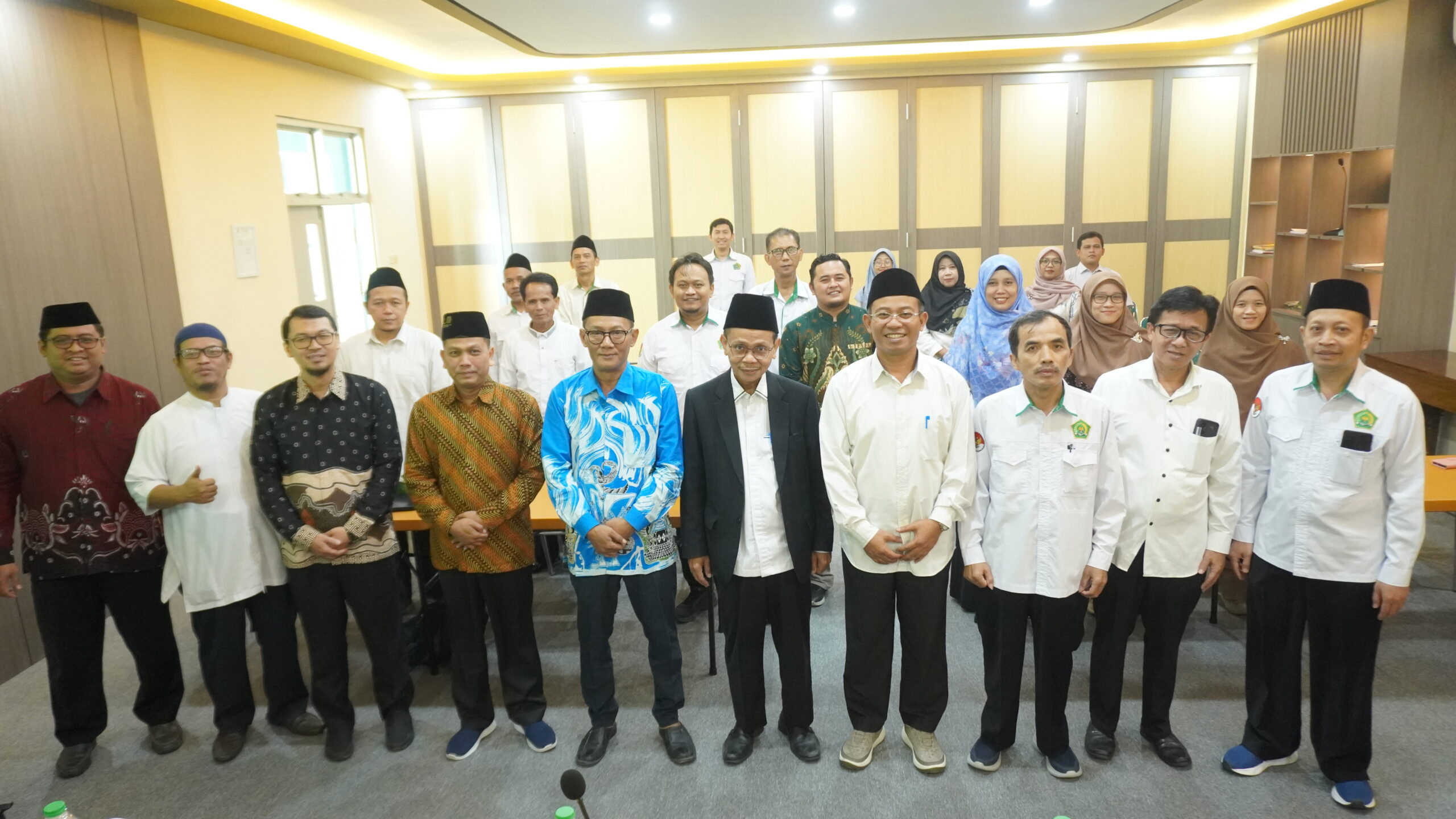 Kaprodi S1 Pendidikan Bahasa Arab UM Perkuat Mutu Pendidikan Berkelanjutan Lewat Penyusunan Kurikulum OBE Bahasa Arab di UIN Saizu